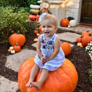 fall porch decor grand pumpkin1-12x16